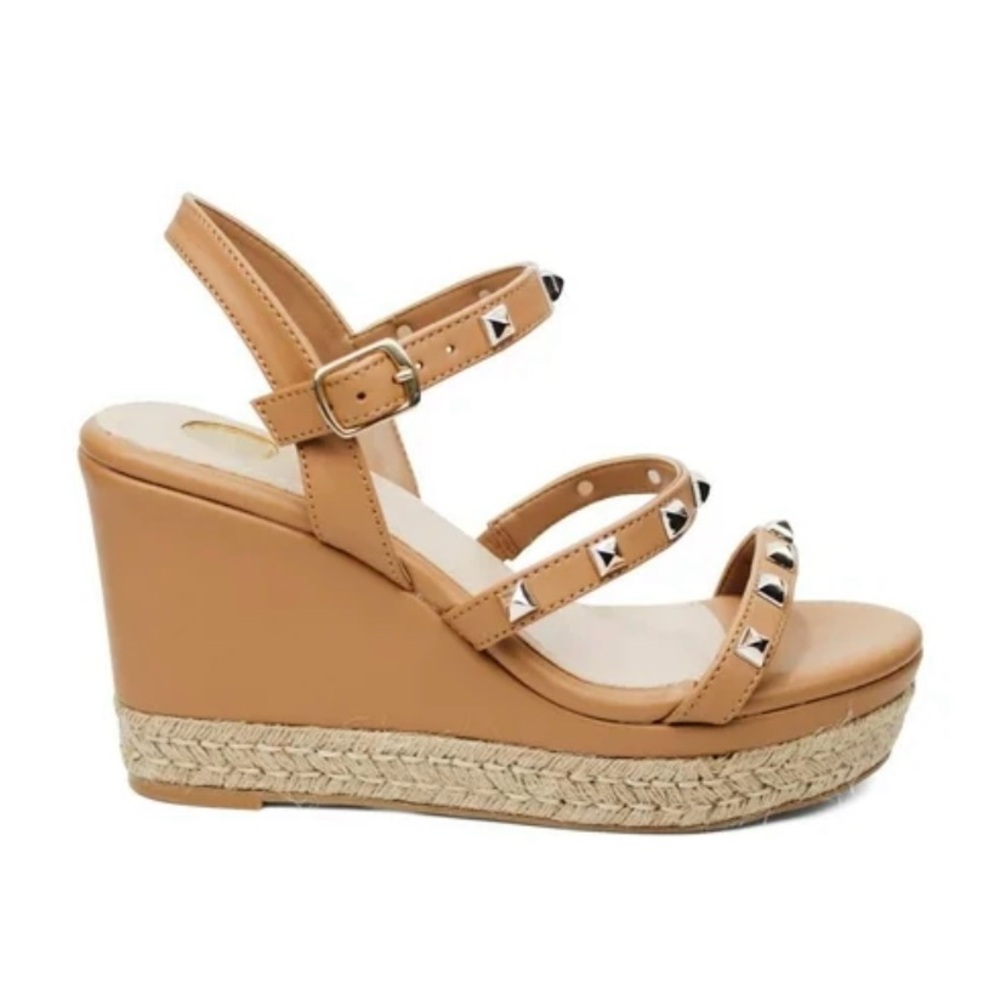 NWT LOB CAMEL GOLD RIVETED STRAPPY WEDGE SIZE 7. No box. Original $899.00.
